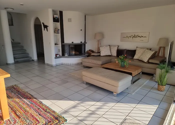 Ferienhaus Wohlfühl-oase Mit Traumblick Für Alle Generationen Inkl Aufzug Gambarogno